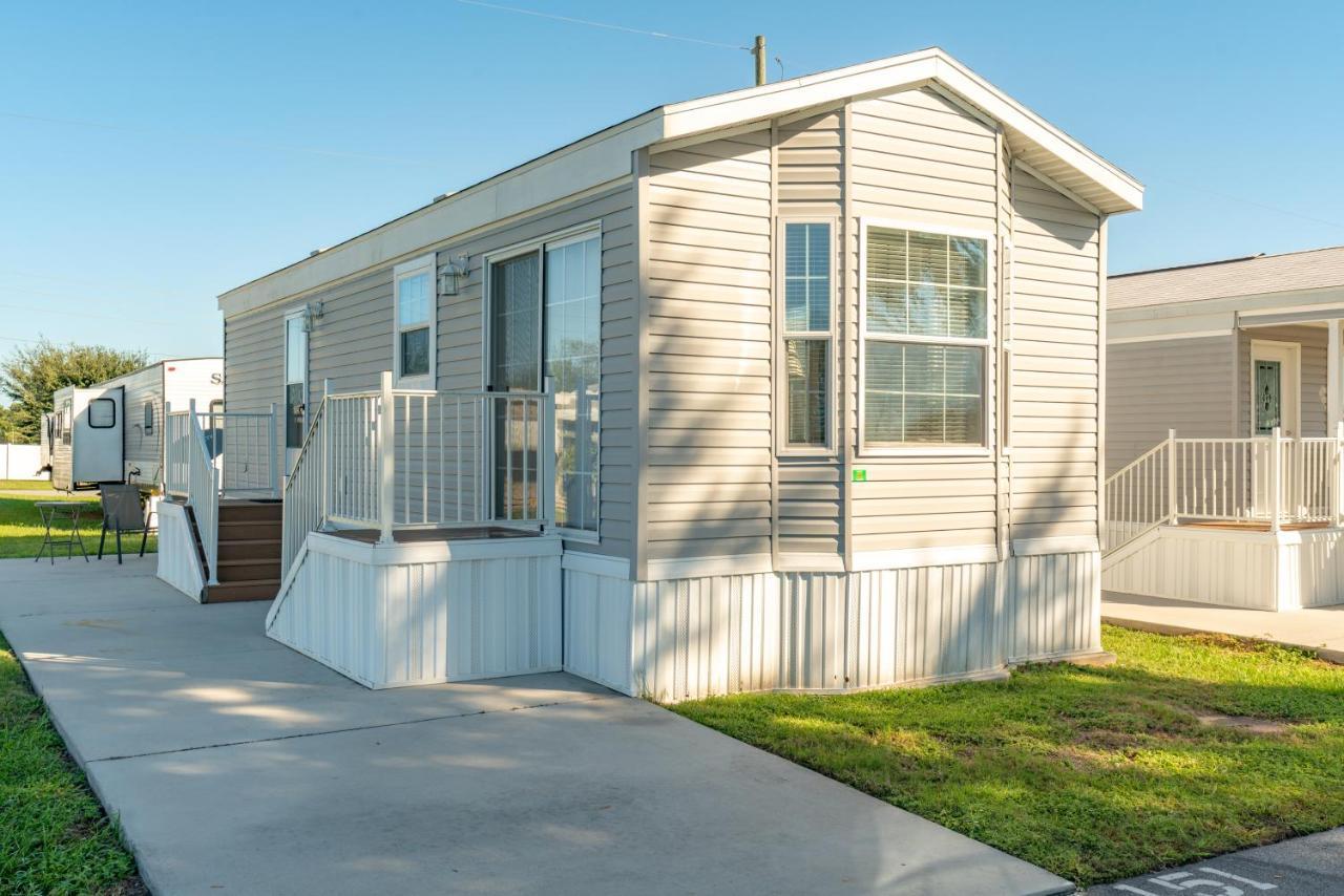 Central Park Rv Resort Хайнс-Сити Экстерьер фото